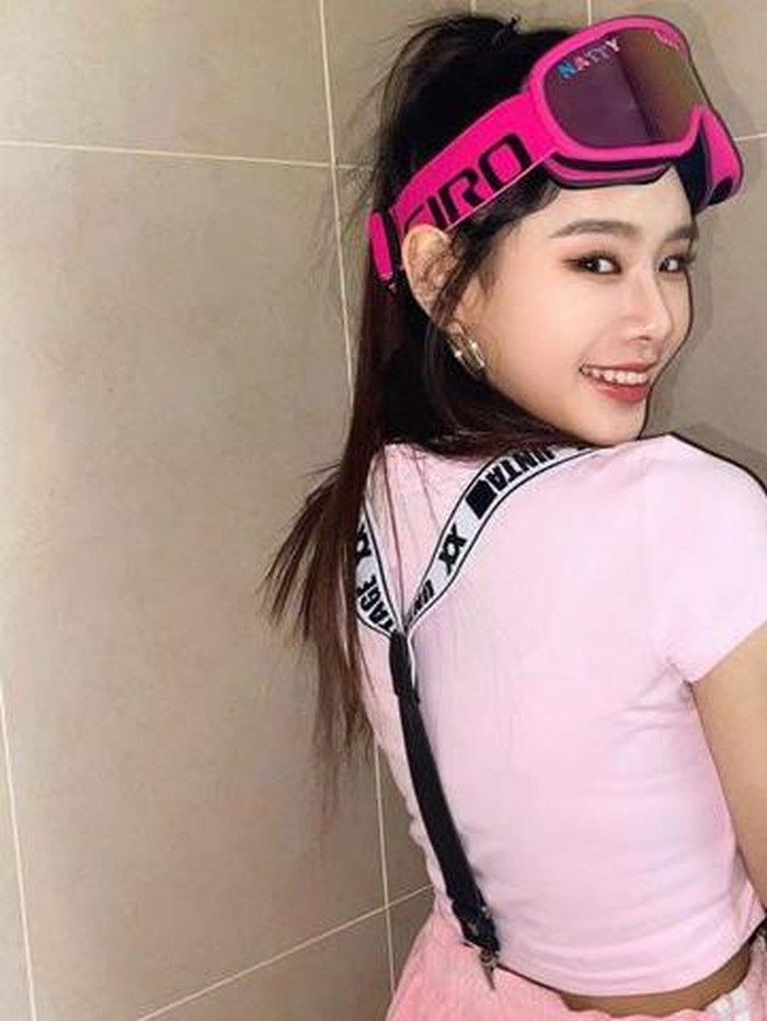 Sayangnya Natty tereleminasi di episode final. Bersama trainee lain yang tereleminasi ia kembali menjalani pelatihan di JYP Entertainment./ foto: instagram.com/natty_0530