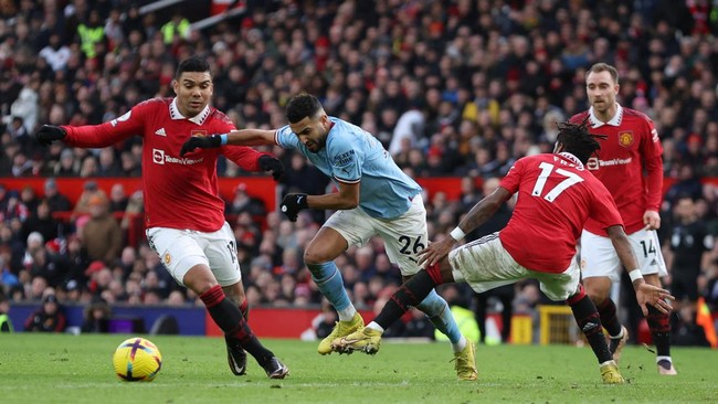 Manchester City bakal duel lawan Manchester United di final Piala FA. Laga ini bisa jadi penentuan gelar treble bagi Man City dan double bagi MU.