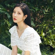 5 Gaya Feminin ala Seohyun SNSD yang Cocok Banget untuk Kencan