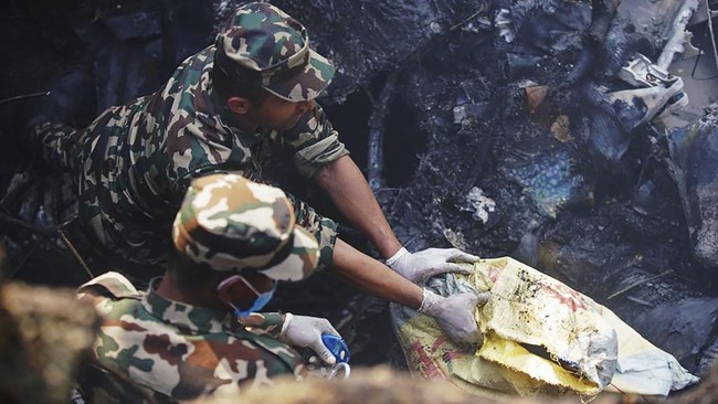 Sebanyak 15 warga negara asing termasuk korban 68 orang yang tewas sejauh ini akibat kecelakaan Yeti Airlines di Nepal, Minggu (15/1).