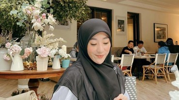 img-title Dituduh Alvin Faiz Selingkuh, Larissa Chou Rindu Mendiang Ustaz Arifin Ilham