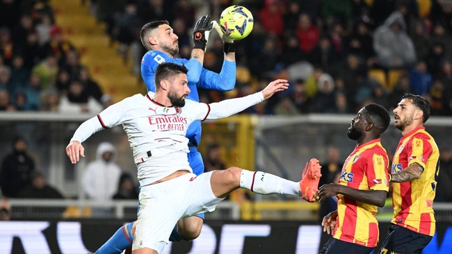 Inter Milan berhasil mendulang kemenangan pada pekan ke-18 Serie A, sementara Milan ditahan imbang.