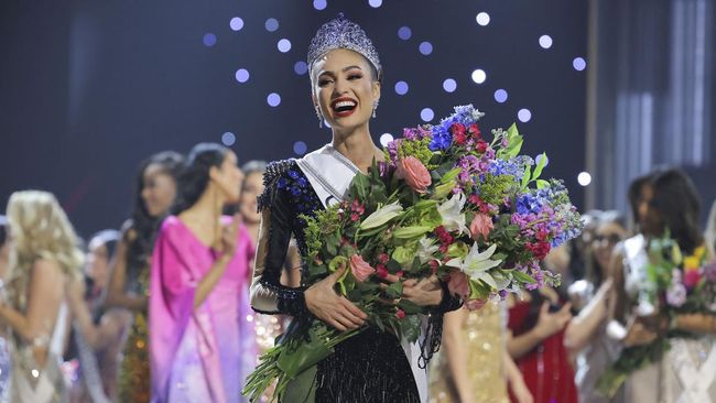 Miss Universe 2022 R'Bonney Gabriel mengenang momen dirinya lancong di Bali. Dia berkata perjalanannya dulu hanya bermodal tas punggung alias backpacker.