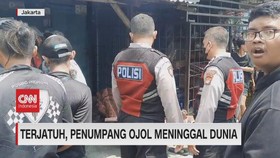 VIDEO: Terjatuh, Penumpang Ojol Meninggal Dunia