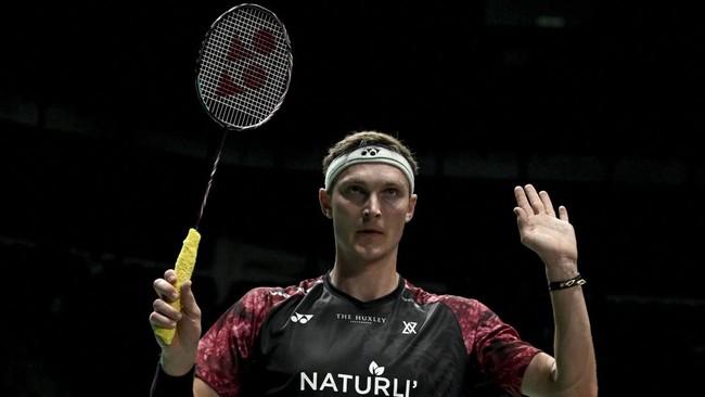 Berbagai respons netizen bermunculan usai Viktor Axelsen menyatakan mundur dari Indonesia Masters 2023.