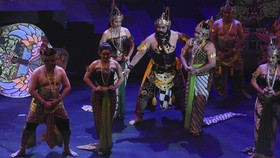 FOTO: Panglima dan 3 Kepala Staf TNI Main Wayang Orang Bareng Kapolri