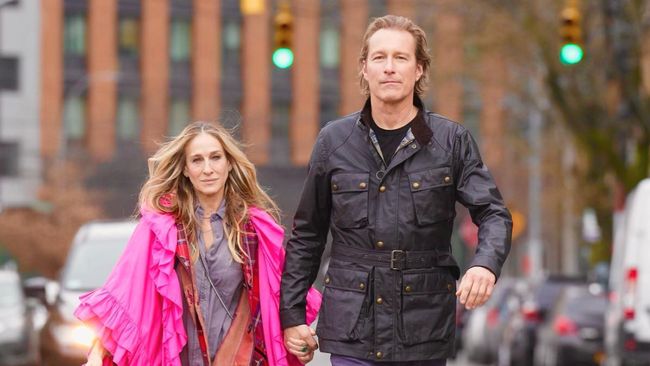 Aidan Shaw (John Corbett) Sex and the City akan muncul dalam And Just Like That season 2 bersama Carrie Bradshaw (Sarah Jessica Parker).