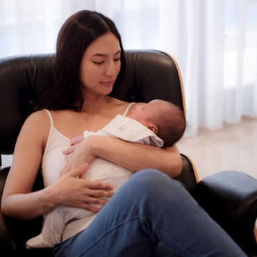 Lama Menghilang, Artis Nadia Saphira 'AADC' Melahirkan Anak Pertama