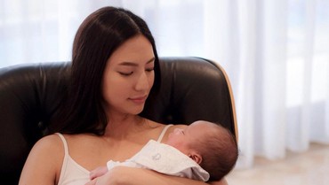 Lama Menghilang, Artis Nadia Saphira 'AADC' Melahirkan Anak Pertama