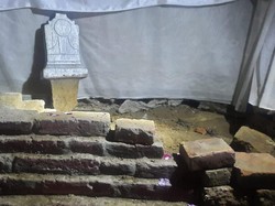 Emak-emak Rusak Makam Keramat di Majalengka Demi Penglaris Usaha