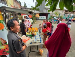 Turunkan Inflasi, Walkot Tangerang Minta Pasar Keliling Diperbanyak