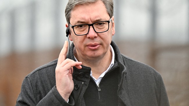 Presiden Serbia Aleksandar Vucic menuding PM Kosovo berlagak seperti Presiden Ukraina Volodymyr Zelensky, korban Presiden Rusia Vladimir Putin.
