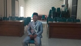Pria Sidoarjo Rela Tinggalkan Resepsi Pernikahan Demi Tes Petugas TPS