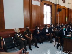 Jaksa Ungkap Peran Vital 3 Polisi Terdakwa Tragedi Kanjuruhan