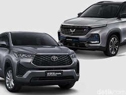 Sama-sama Mobil Hybrid Bermesin 2.0 L, Segini Beda Pajak Innova Zenix dan Wuling Almaz