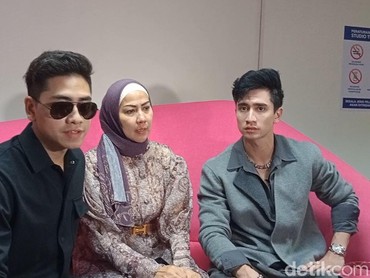 img-title Verrell Bramasta Akui Tak Nyaman Lihat Kemesraan Venna Melinda dan Ferry Irawan