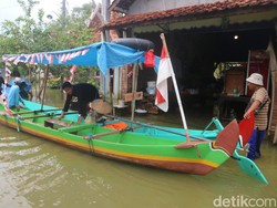 Sawahnya 3 Pekan Kebanjiran, Warga Pati Bikin Wisata Perahu untuk Bertahan