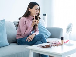 Urutan Make up yang Benar Agar Tahan Lama untuk Kulit Berminyak