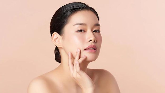 img-title 7 Rahasia Kecantikan Kulit Awet Muda ala Perempuan Jepang, Kuncinya Kulit Harus Lembap!