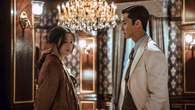 Sinopsis drakor Gyeongseong Creature: Serial ini akan menampilkan aksi Park Seo-joon dan Han So-hee dalam melawan monster misterius.
