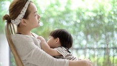 MENYUSUI LEBIH DARI 2 TAHUN MEMBUAT ANAK BODOH? SIMAK FAKTANYA
