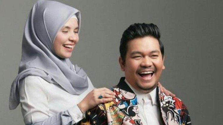 Indra Bekti dan istri Indra Bekti dan istri