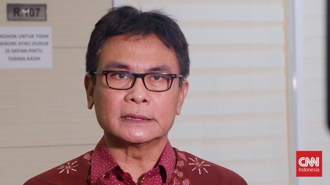Politikus PDIP Johan Budi Sapto Pribowo mengaku cuma kangen-kangenan saat bertemu Presiden Jokowi di Istana Kepresidenan Jakarta.
