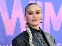 Diledek Nenek-nenek Gaya Hip Hop, Agnez Mo: Siap-siap Ya Haters!