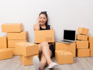 img-title Cuma Kerja 30 Menit Tiap Hari, Perempuan Ini Bisa Hasilkan Rp1,5 Miliar Sebulan! Ini Kisahnya