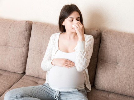 Penyebab Batuk pada Ibu Hamil & Obat Alami yang Aman untuk Menyembuhkannya