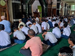 10 Khutbah Jumat Bulan Ramadhan Minggu ke-2 Terbaik, Lengkap Dalilnya