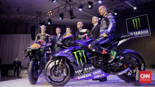 Yamaha resmi merilis livery sepeda motor M1 untuk MotoGP 2023 bersama Fabio Quartararo dan Franco Morbidelli di Jakarta, Indonesia, Selasa (17/1).