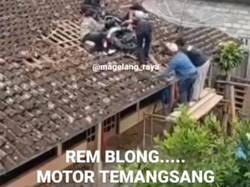 Cerita Warga soal Pemotor Viral Nyangkut di Atap Rumah Magelang