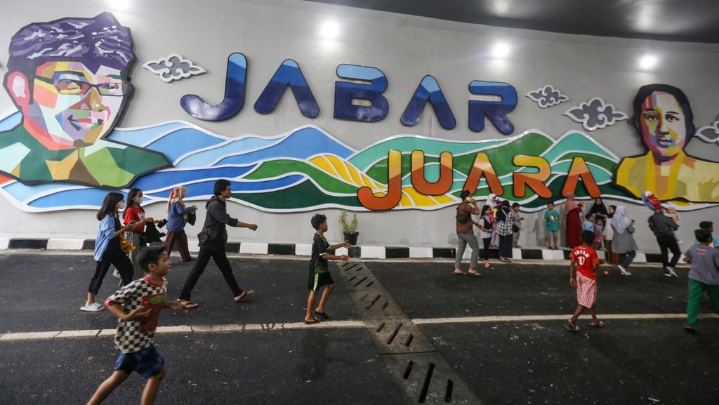 Visual Wajah Ridwan Kamil di Underpass Dewi Sartika Depok Dicopot