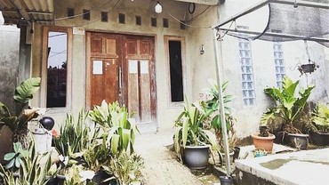 img-title Demi Biaya Hidup, 7 Potret Rohimah Eks Kiwil Jual Rumah Setengah Jadi