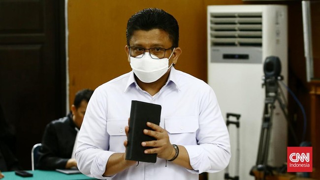 Setelah Putri Candrawathi ke Lapas Pondok Bambu, hari ini Sambo dan dua bawahannya dieksekusi jaksa ke lapas Salemba untuk menjalani hukuman penjara.
