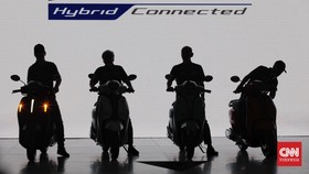 Yamaha mengakui penjualan sepeda motor tertekan oleh kondisi ekonomi Indonesia.