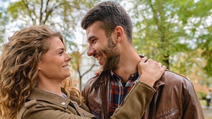 5 Tips Mantap Balikan dengan Mantan, Salah Satunya Bersedia Maafkan Masa Lalu!