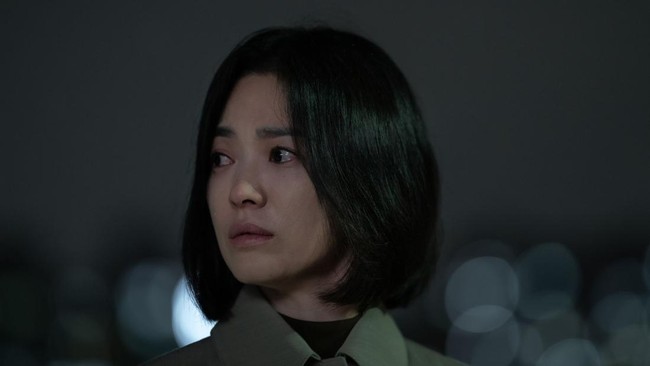 Teaser The Glory Part 2, Klimaks Balas Dendam Song Hye-kyo Kian Dekat Teaser baru The Glory Part 2 menampilkan klimaks pembalasan dendam Song Hye-kyo yang semakin dekat. The Glory Part II tayang 10 Maret.