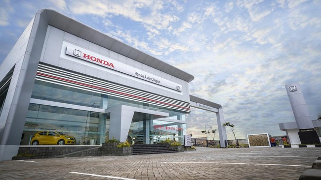 PT Honda Prospect Motor (HPM) meresmikan dealer Honda Auto Cilegon, Selasa (17/1).