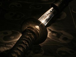 Kesal Dituduh Maling, Bapak-Anak di Jombang Bacok Tetangga dengan Samurai
