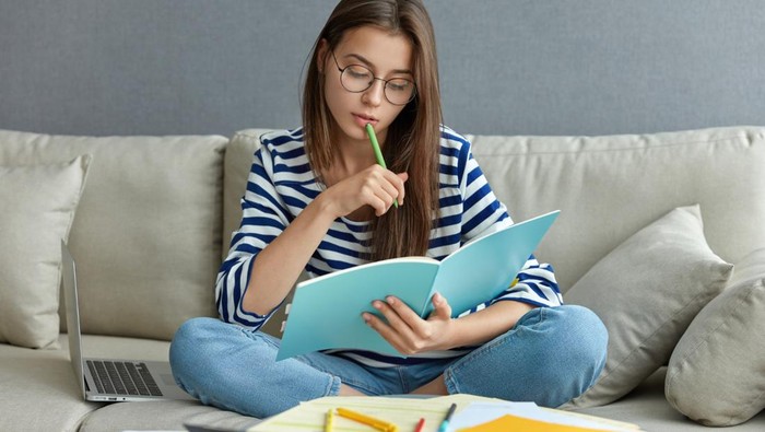Trik Belajar agar Cepat Tangkap Materi, Hindari Lakukan 5 Hal Bikin Nggak Fokus Ini