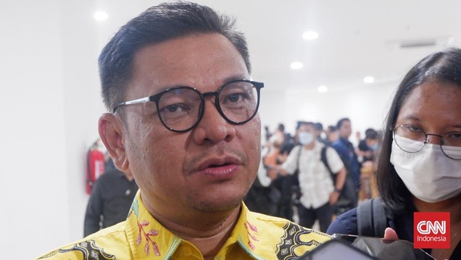 Ketua DPP Partai Golkar Ace Hasan Syadzily pastikan Menteri Investasi Bahlil Lahadalia memenuhi syarat mencalonkan diri menjadi Ketua Umum Golkar 2024-2029.