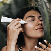 Jangan Kelewatan, Lakukan 6 Cara Ini untuk Menjaga Kulit Agar Tetap Sehat Glowing Saat Lagi Asyik Traveling!