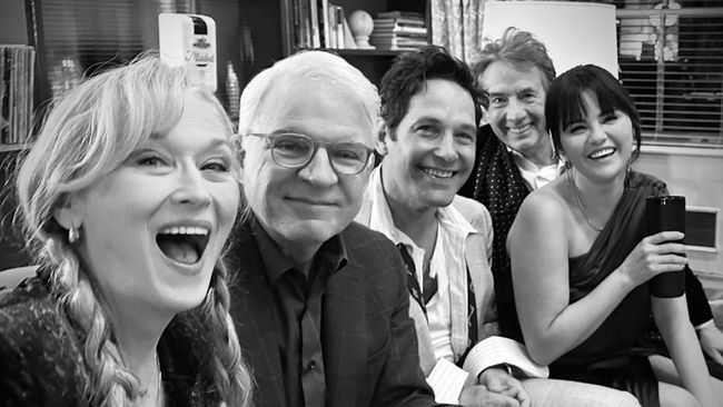 Meryl Streep gabung Only Murders in the Building Season 3 bersama Steve Martin, Paul Rudd, Selena Gomez, dan Martin Short.