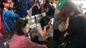 VIDEO: Ferdy Sambo Dituntut Seumur Hidup, 3 Wanita Ini Menangis