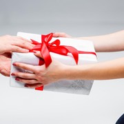 6 Hadiah Terbaik untuk Kerabat saat Rayakan Imlek