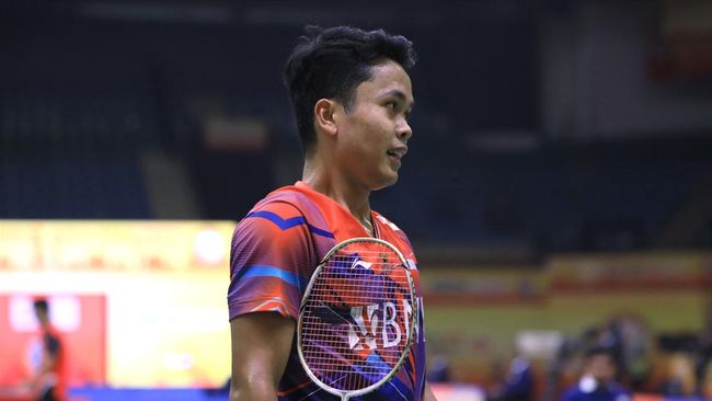 Anthony Sinisuka Ginting mengalami kejadian menjengkelkan saat melawan Kunlavut Vitidsarn pada semifinal India Open 2023.