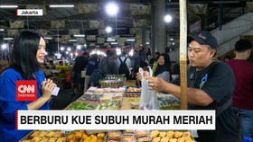 VIDEO: Berburu Kue Subuh Murah Meriah di Pasar Senen dan Blok M