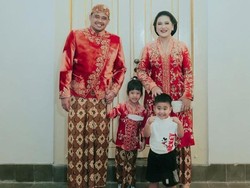 Potret Keluarga Bobby-Kahiyang Berbeskap, Nahyan Tampil Beda Lagi